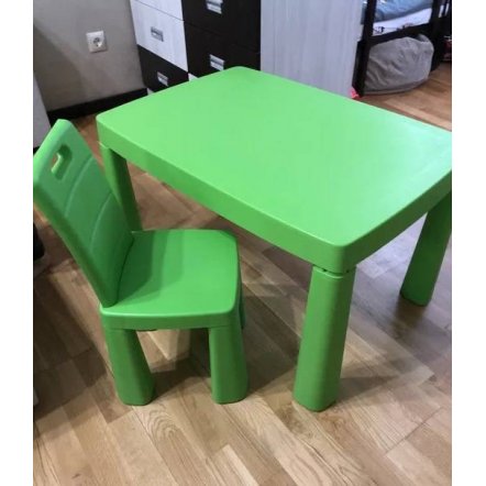 детская мебель стол и стулья зеленые