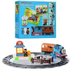 Конструктор паровозик Томас с музыкой и светом 0442